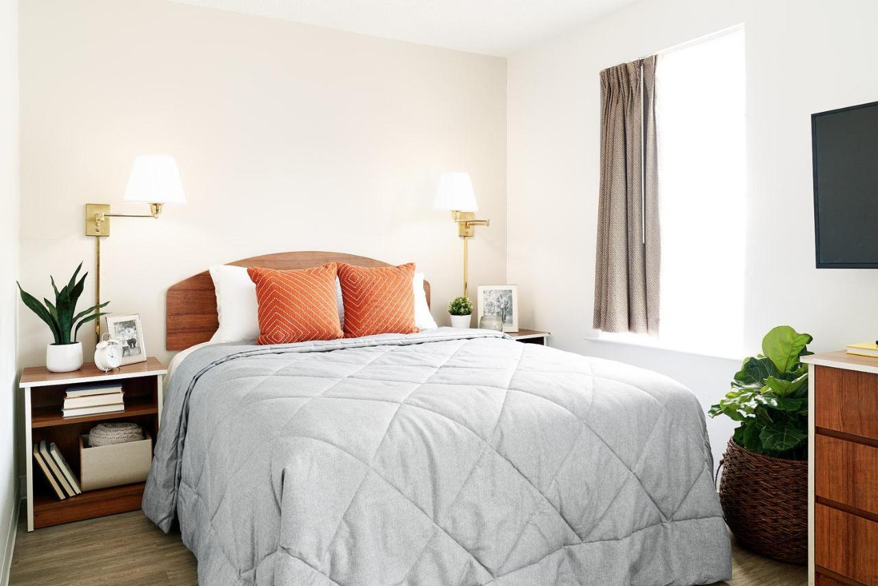 Intown Suites Extended Stay Louisville Ky - Wattbourne Lane ภายนอก รูปภาพ