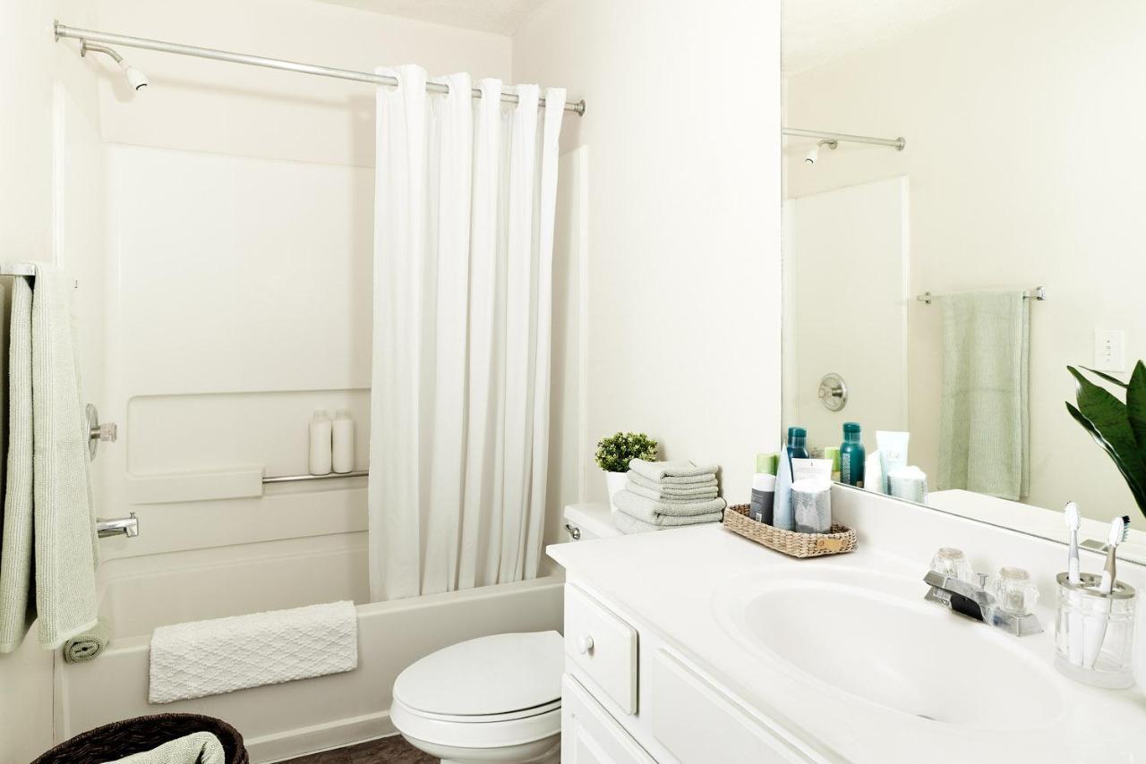 Intown Suites Extended Stay Louisville Ky - Wattbourne Lane ภายนอก รูปภาพ